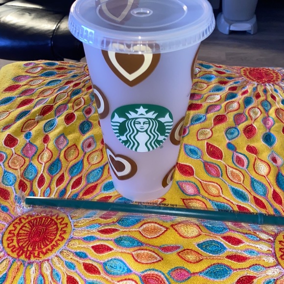 Brand new Starbucks heart cup - Picture 4 of 4
